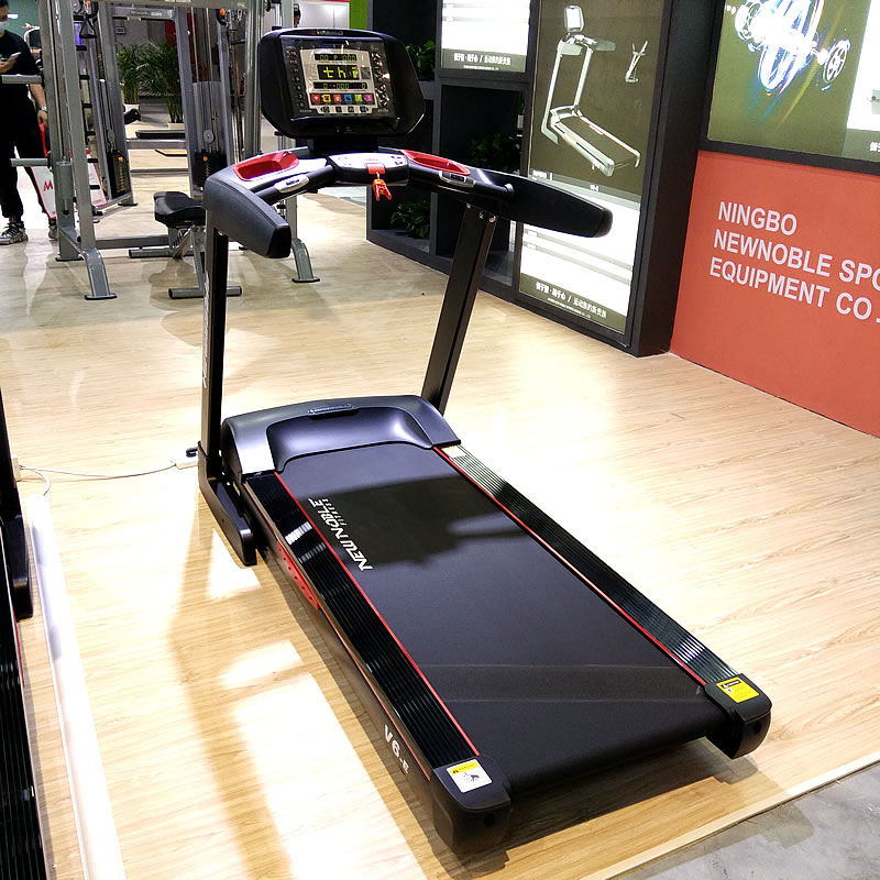 新貴族跑步機 XG-V6E 實物拍攝